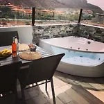 Harrys Palm Con Jacuzzi Puerto De Mogan